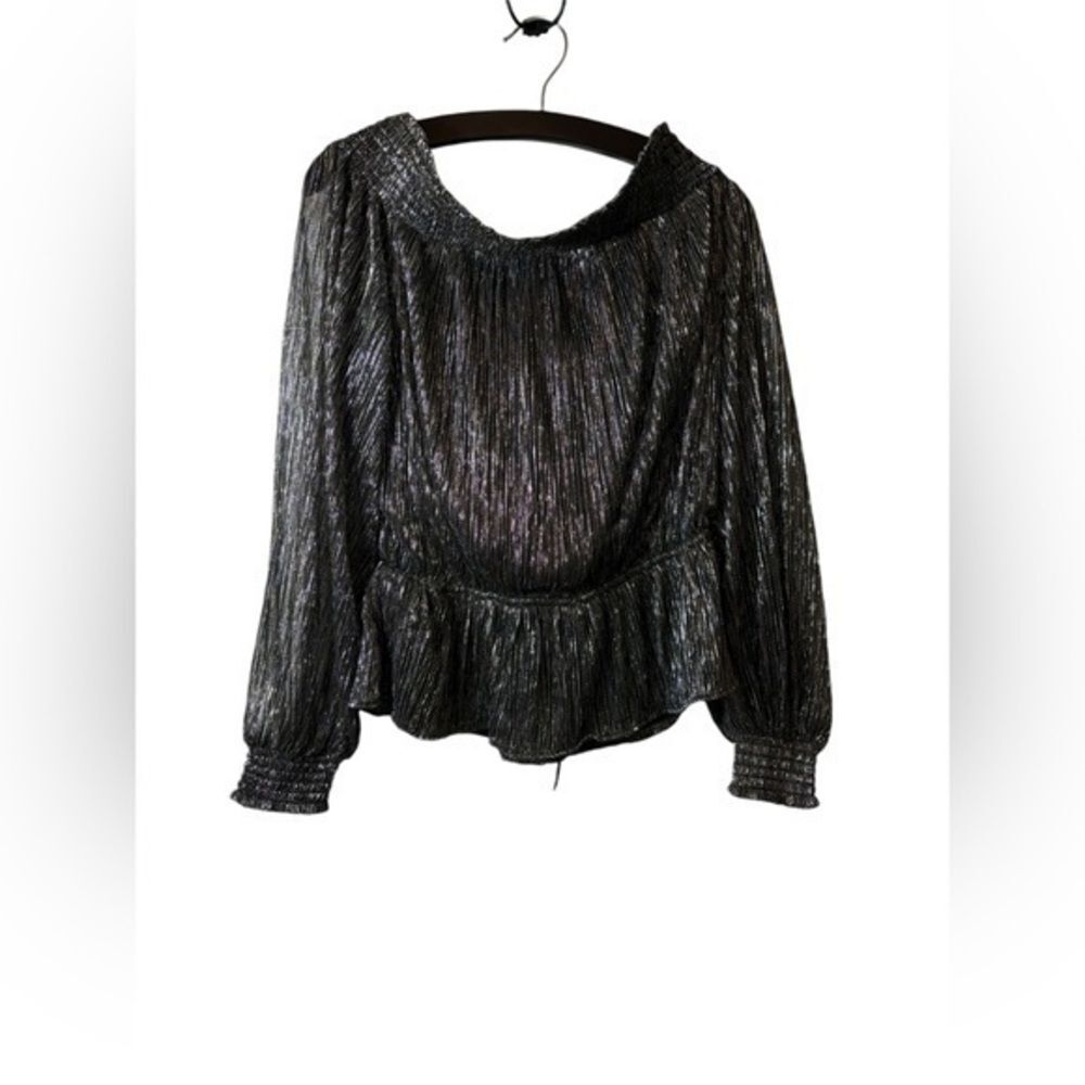WHBM WHITE HOUSE BLACK MARKET l off the shoulder blouse medium